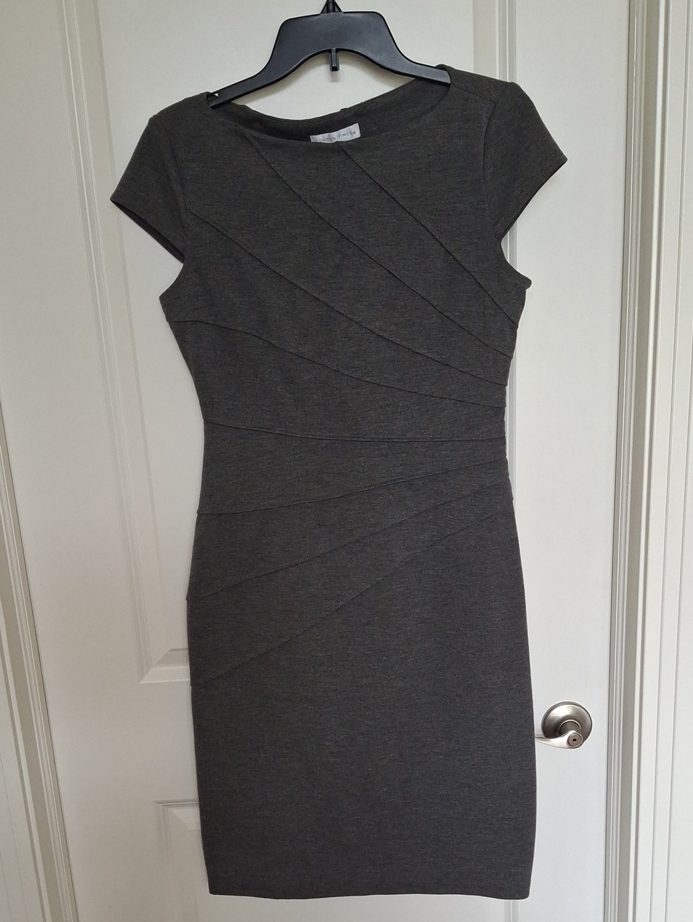 London Times Dark Gray Cap-Sleeve Sheath Dress Size 10 EUC